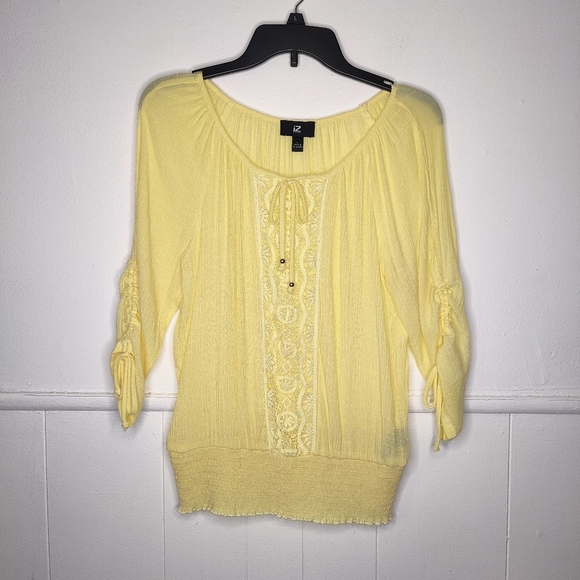 Iz Byer Tops - ✨3/$15✨ IZ Byer Yellow Peasant Long Sleeve Large